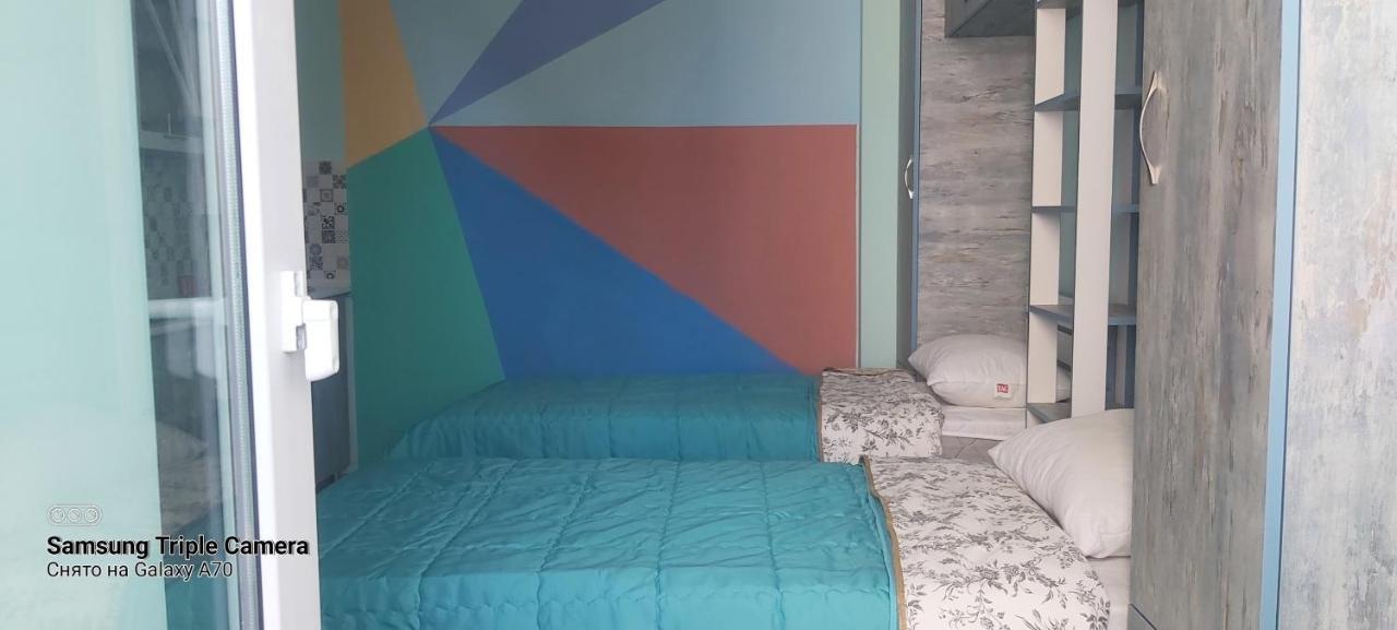 Студия Радуга У Моря Колхида Batumi Exterior foto