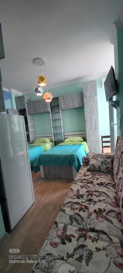 Студия Радуга У Моря Колхида Batumi Exterior foto